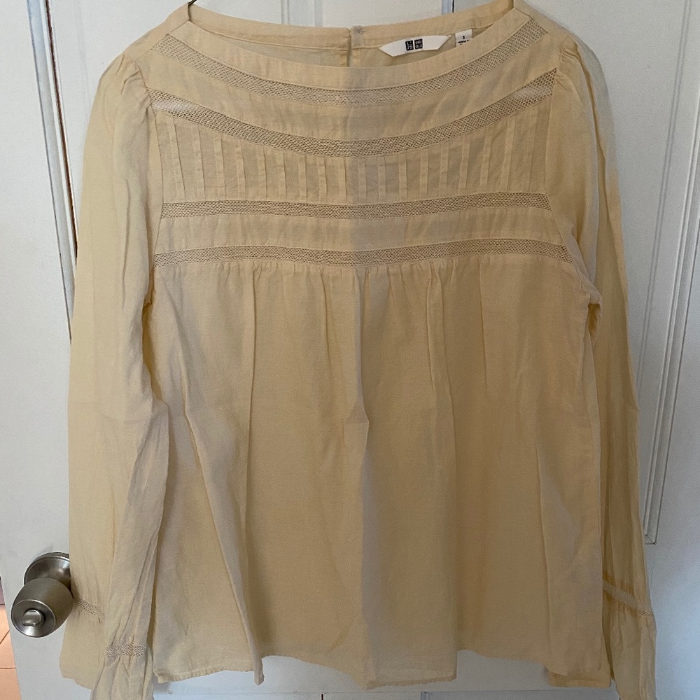 UNIQLO Top
